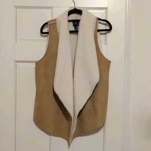 Gap suede vest